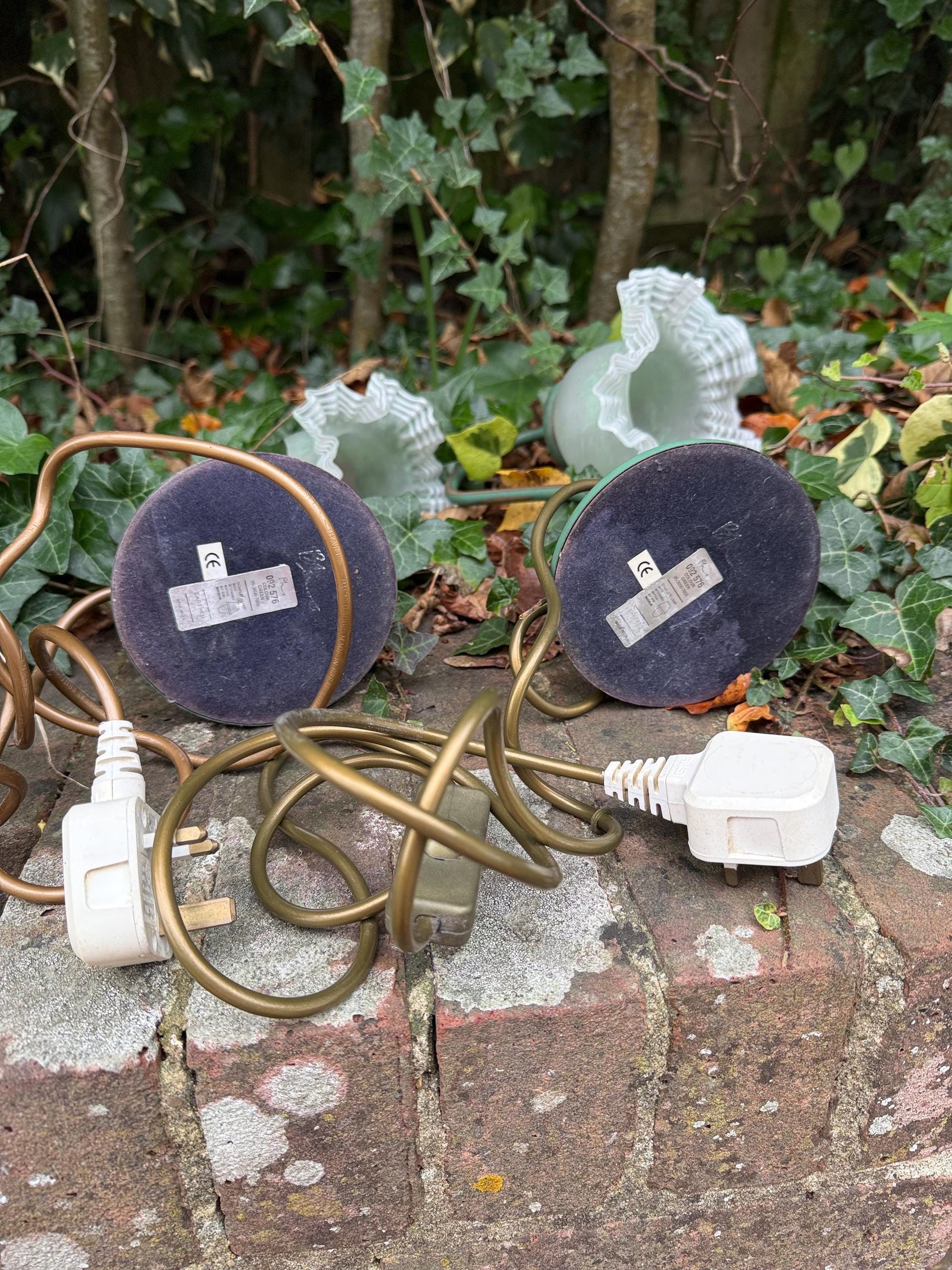 1980s Art Deco Revival Bedside Lights, Pair of Vintage BHS Ruffled Glass Table Lamps – Green Metal Base, Romantic Cottage Country Lighting