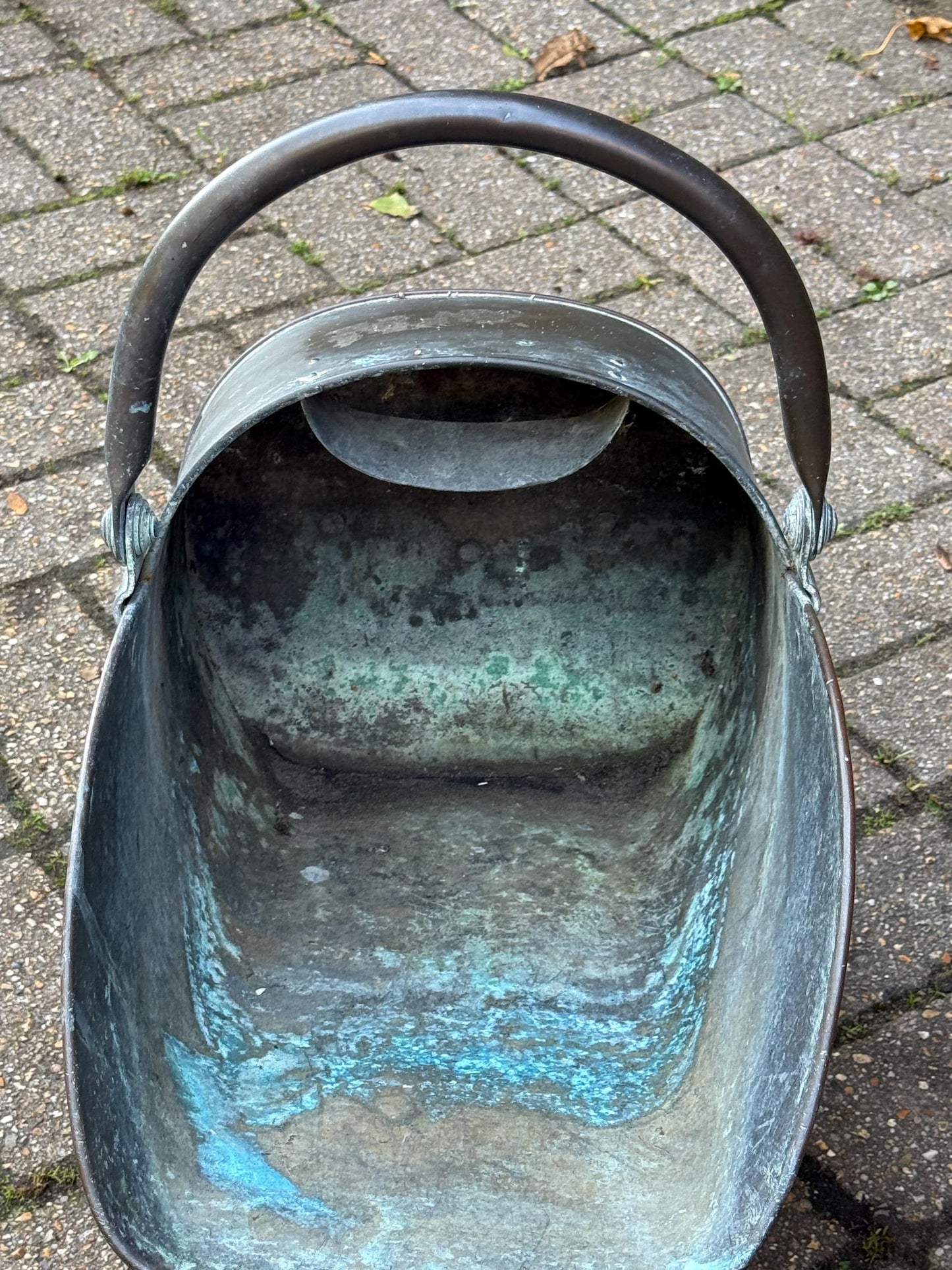 Antique Victorian Copper Coal Scuttle with Brass Handles – 19th Century English Fireside Bucket / Vintage Patinated Copper Planter