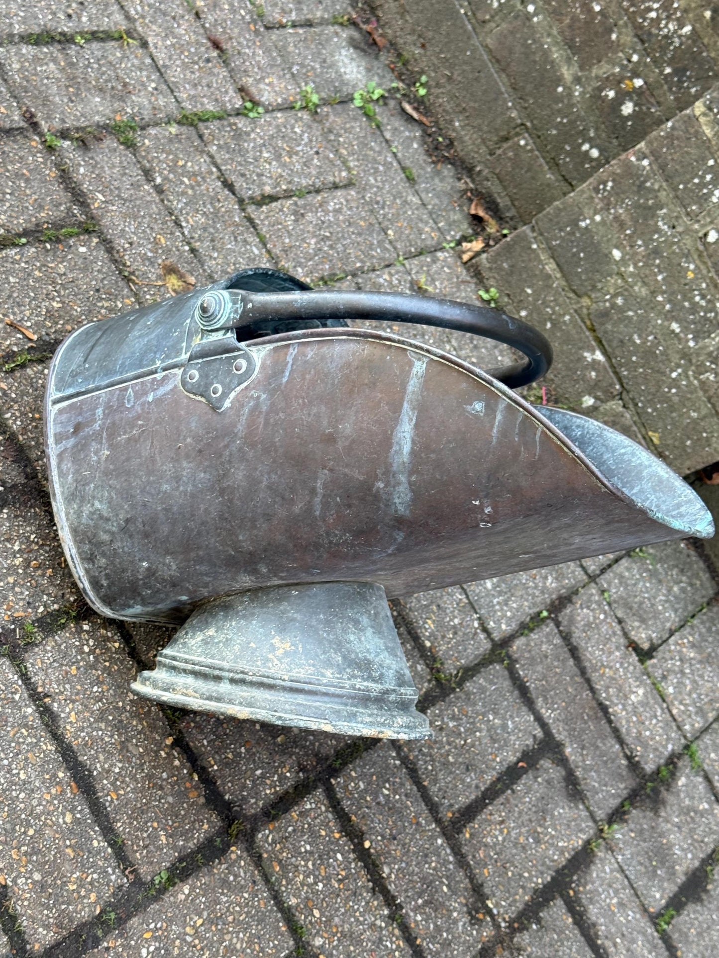 Antique Victorian Copper Coal Scuttle with Brass Handles – 19th Century English Fireside Bucket / Vintage Patinated Copper Planter