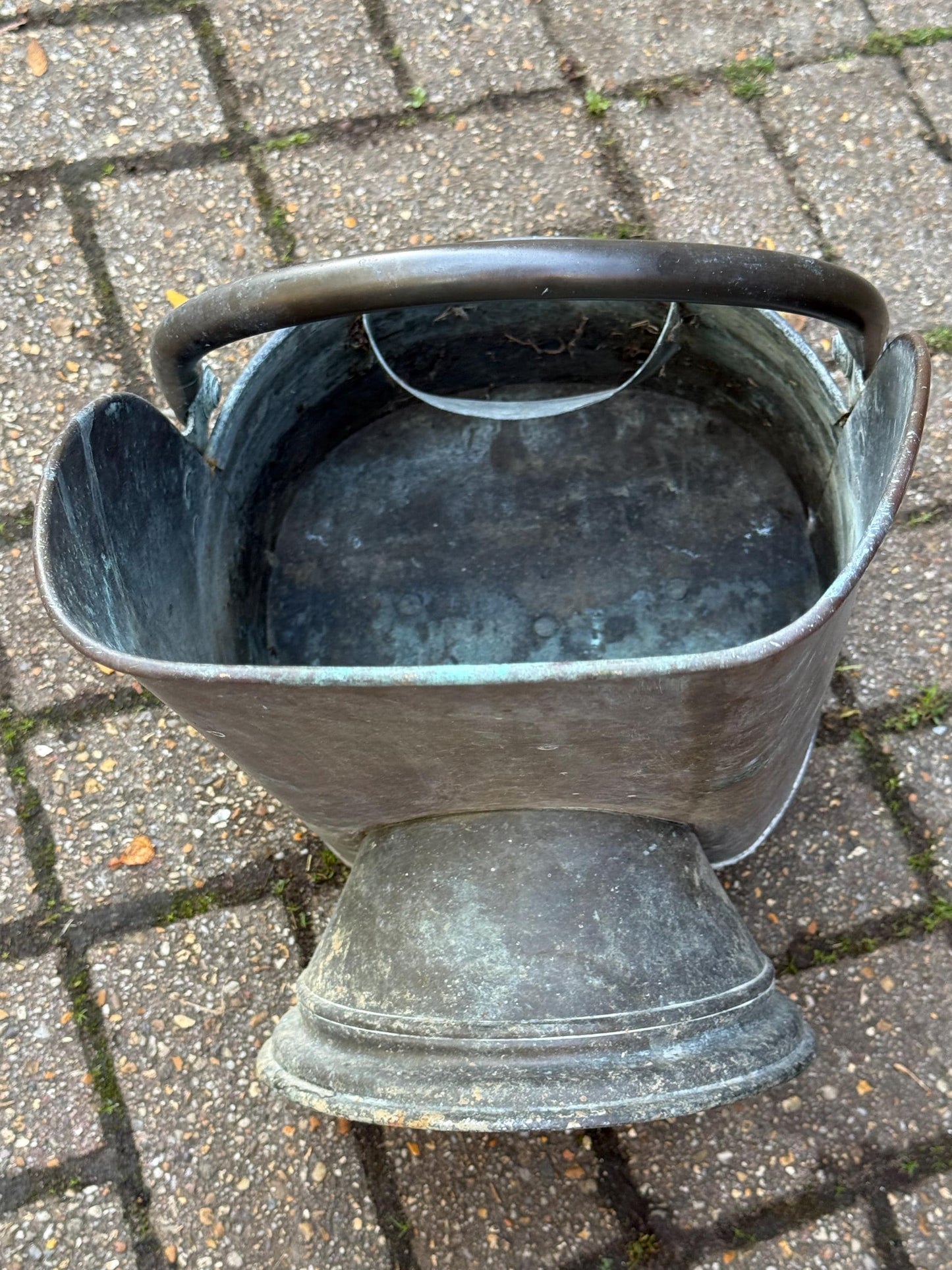Antique Victorian Copper Coal Scuttle with Brass Handles – 19th Century English Fireside Bucket / Vintage Patinated Copper Planter