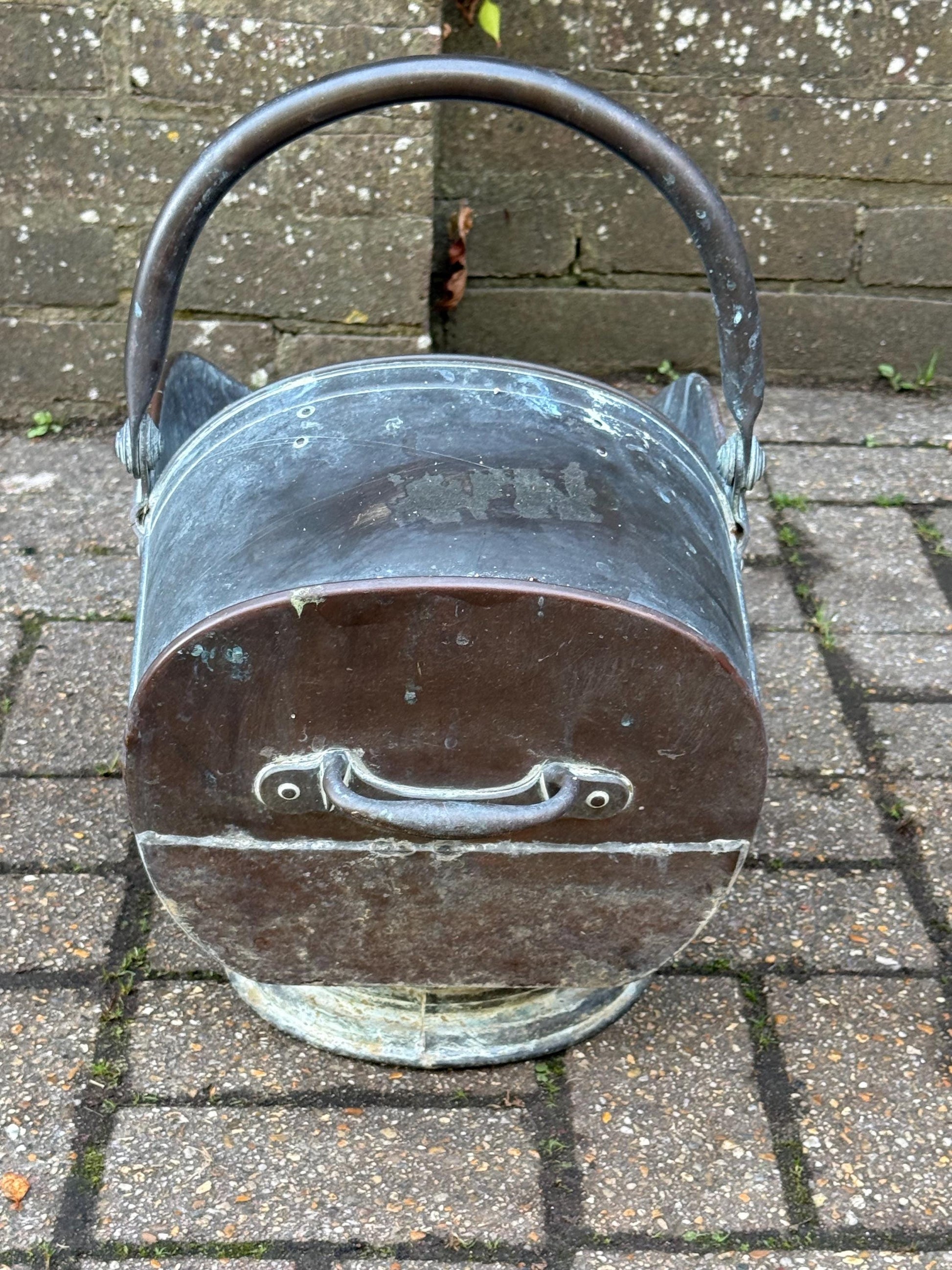 Antique Victorian Copper Coal Scuttle with Brass Handles – 19th Century English Fireside Bucket / Vintage Patinated Copper Planter