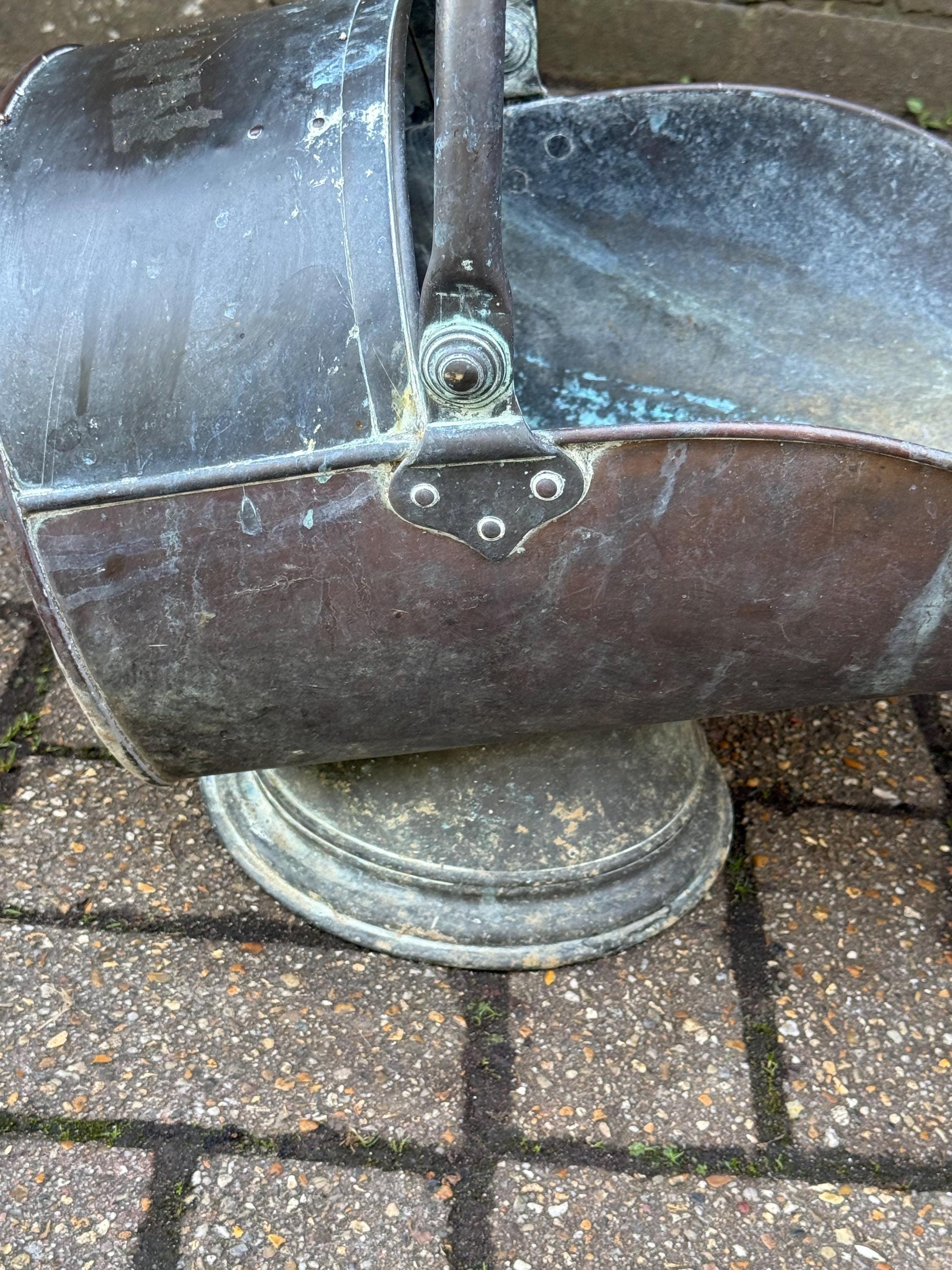 Antique Victorian Copper Coal Scuttle with Brass Handles – 19th Century English Fireside Bucket / Vintage Patinated Copper Planter