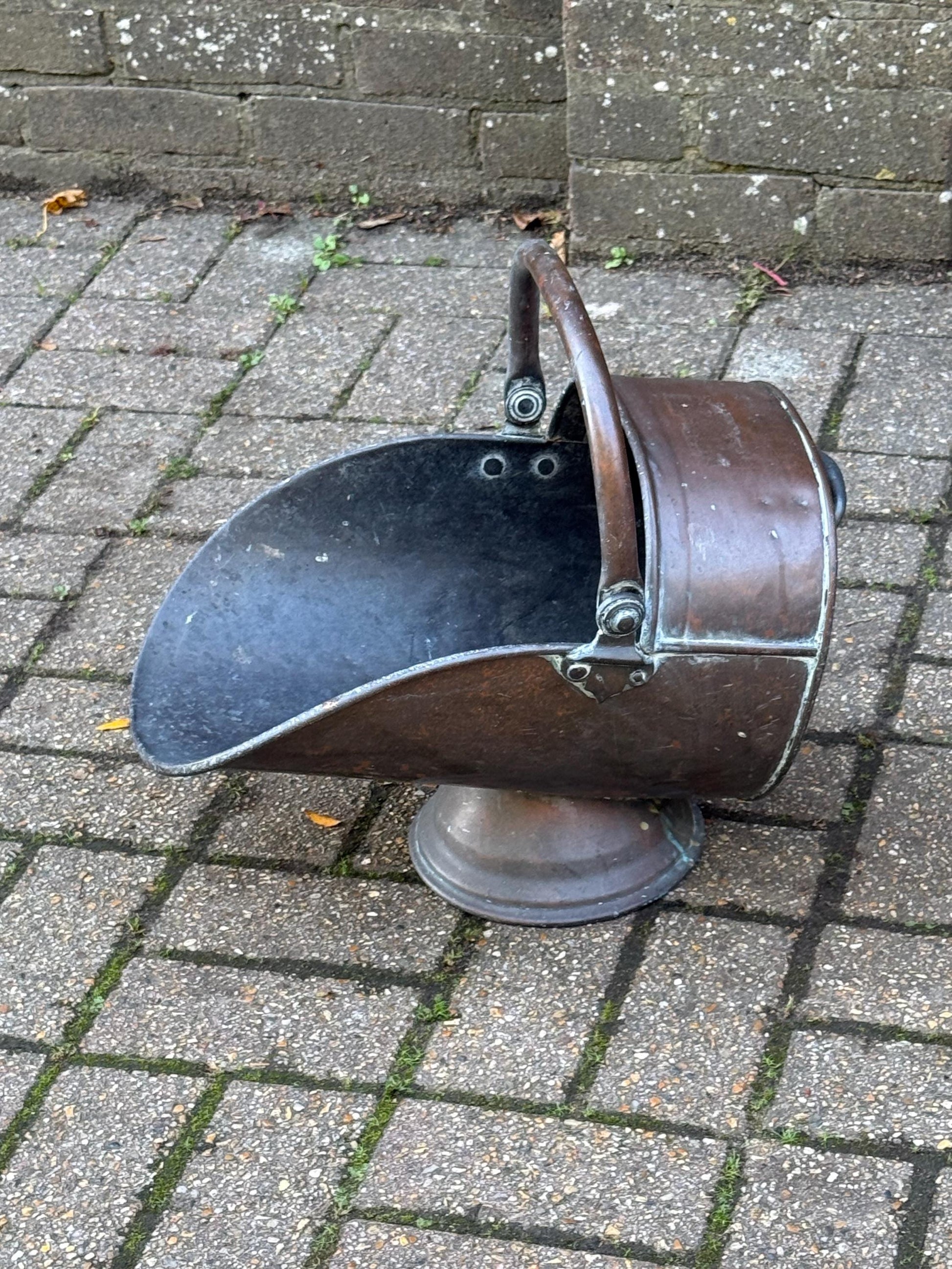 Antique Edwardian Copper Coal Scuttle with Brass Handles – Early 1900s English Fireside Bucket / Vintage Patinated Copper Planter