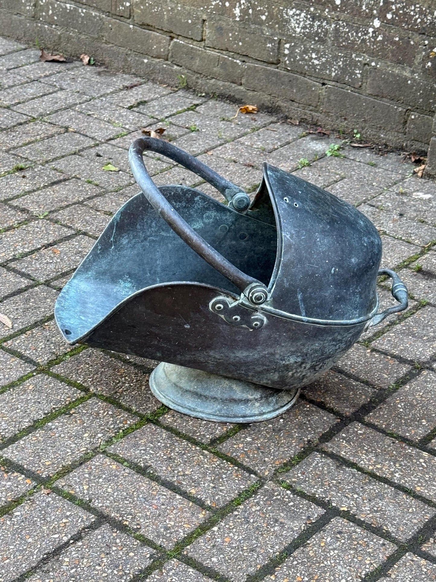 Antique Victorian Copper and Brass Coal Scuttle – 19th Century English Fireside Log Holder, Antique coal bucket, Vintage Planter