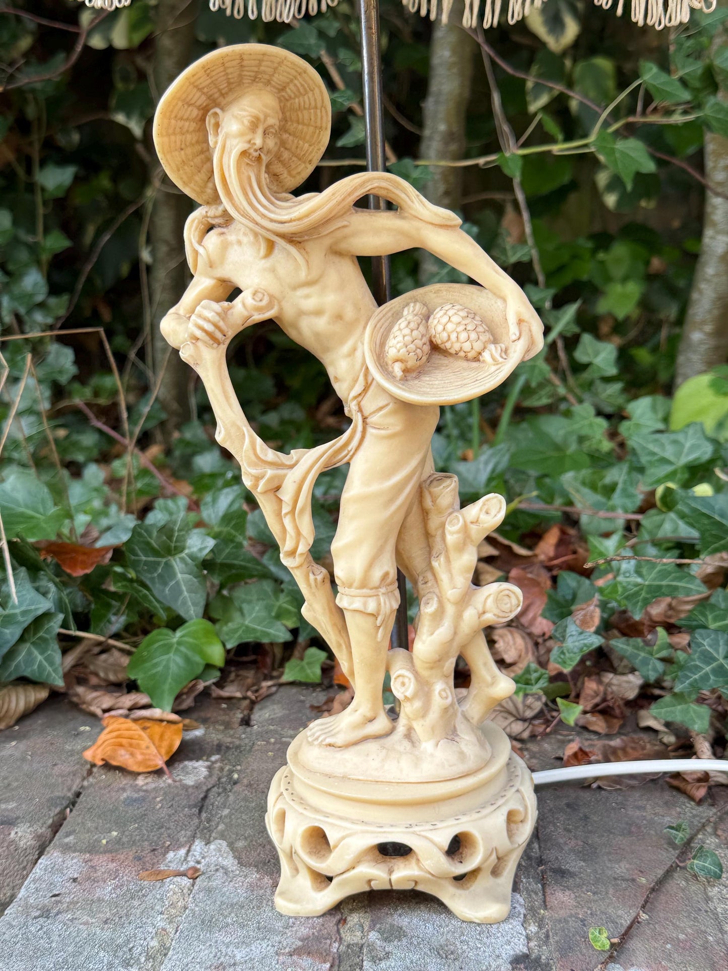 Vintage 1960s Oriental-Style, Oriental Man with baskets of produce, Resin Lamp with Fabric Shade - VGC, working retro lamp, original shade