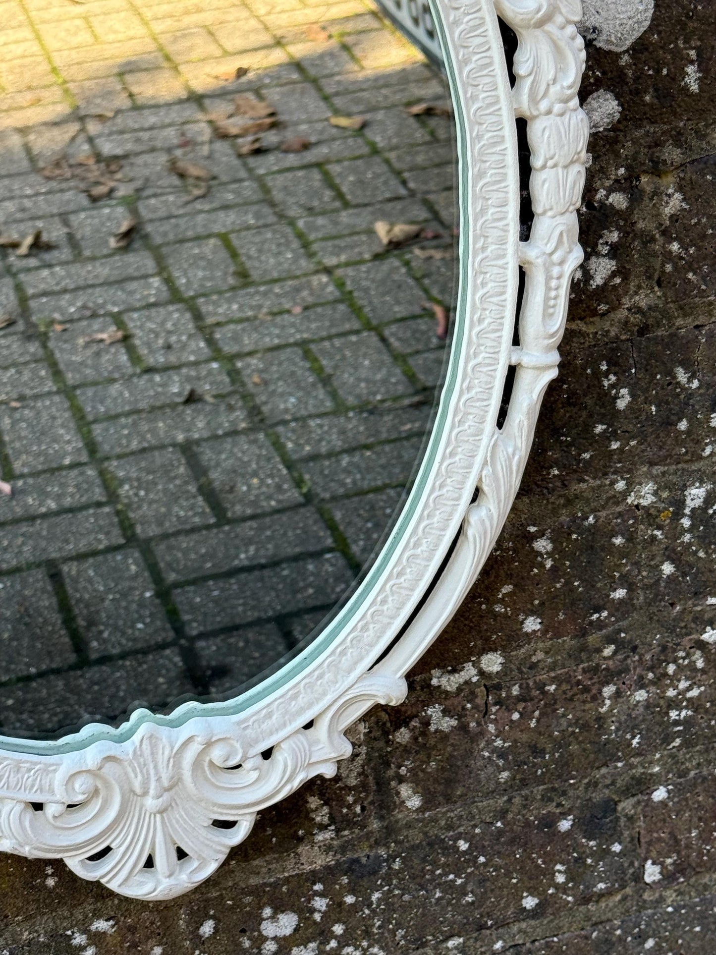 Vintage Cast Metal Rococo Mirror – White Ornate Wall Mirror with Lady Face Detail, Hollywood Regency Baroque Revival Decor, retro mirror