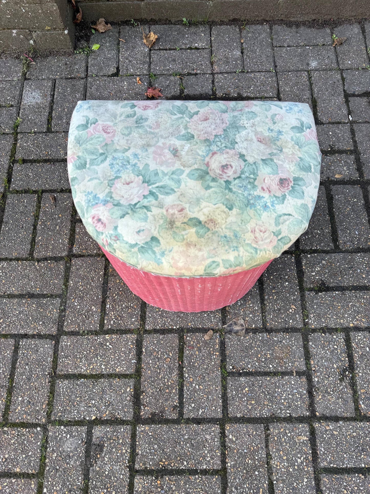 Vintage 1950s Lloyd Loom Laundry Basket – Pink Wicker Storage Chest with Floral Seat, English Mid Century Bedroom Furniture, a project