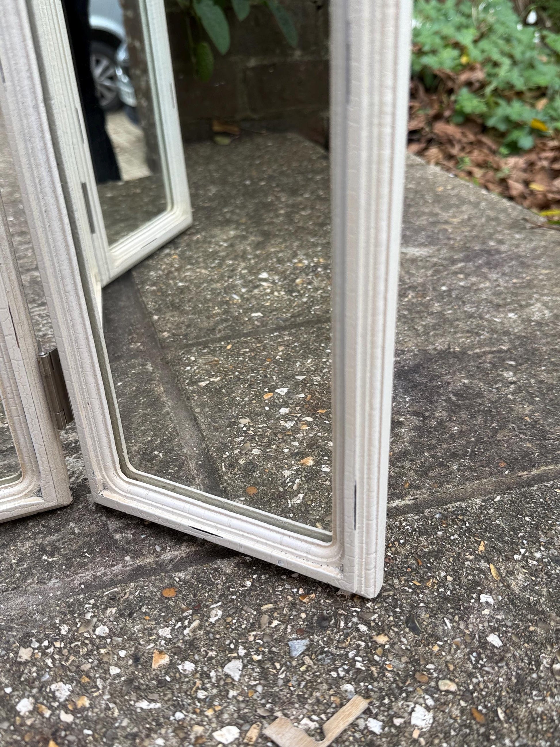 Vintage Gothic Revival Triple Arched Mirror – 1980s White Painted Folding Cathedral Arch Wall Mirror, Shabby Chic Architectural Decor