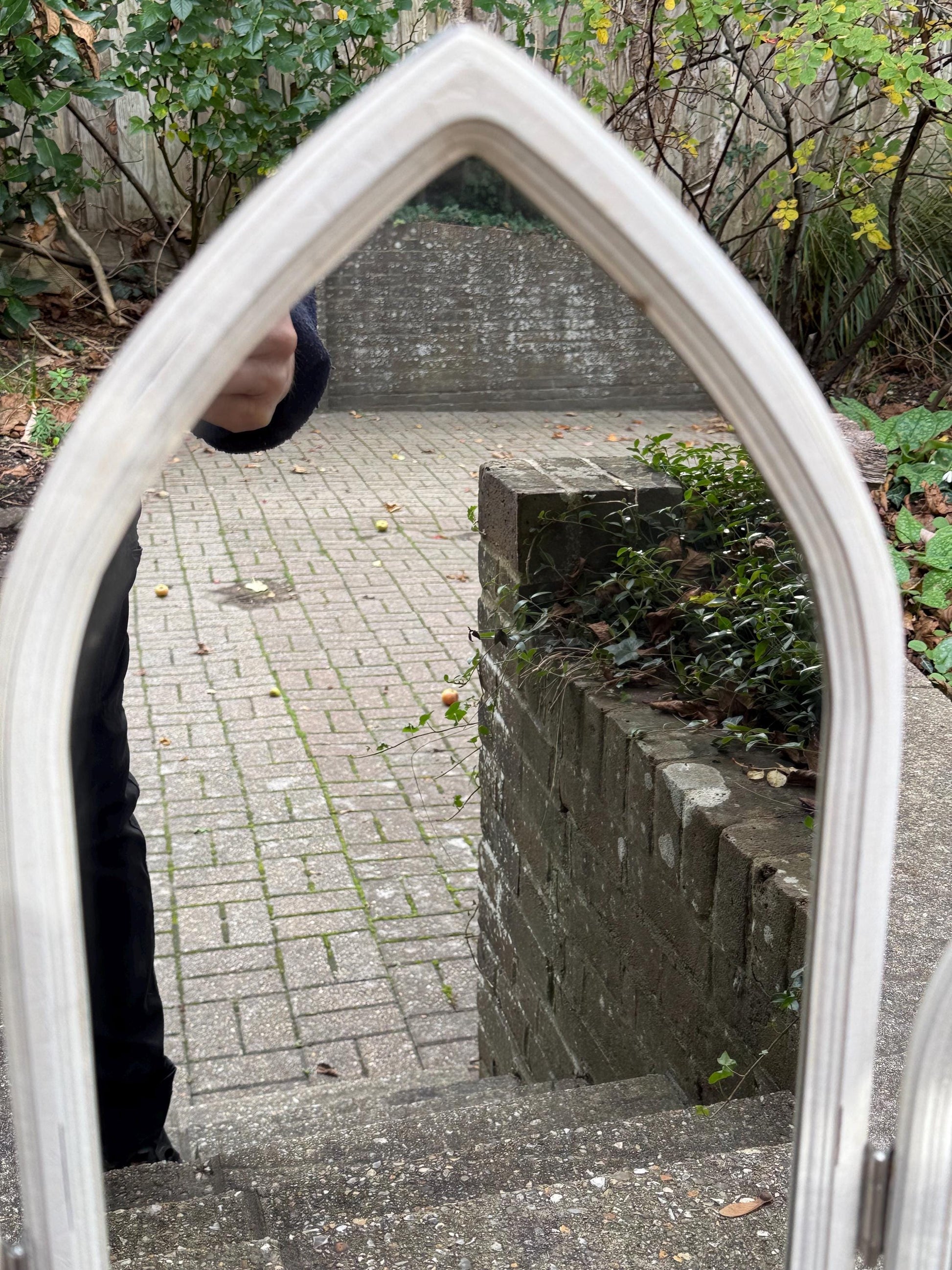 Vintage Gothic Revival Triple Arched Mirror – 1980s White Painted Folding Cathedral Arch Wall Mirror, Shabby Chic Architectural Decor