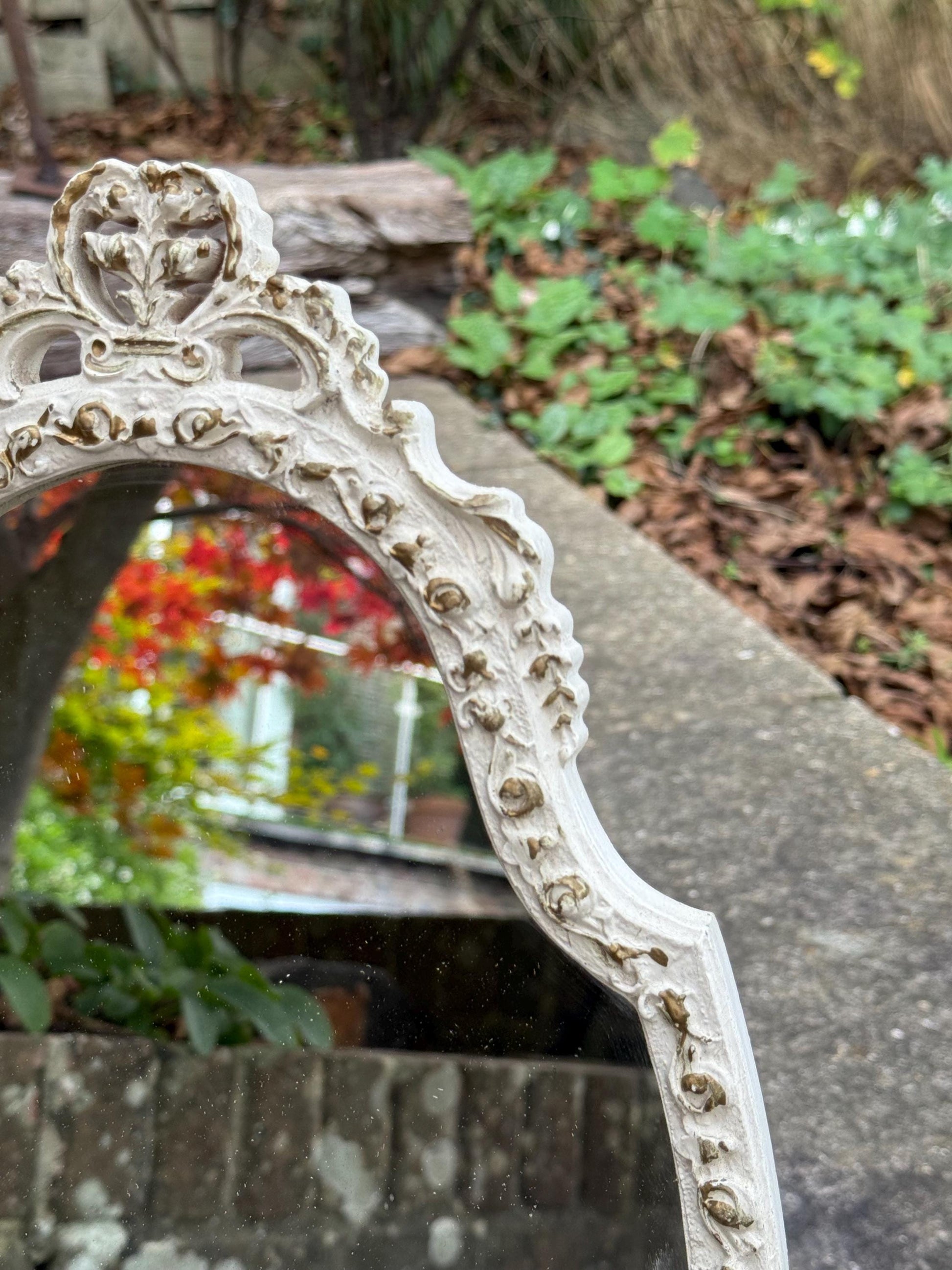 Vintage Ornate Rococo Style Dressing Table Mirror – 1960s Cream Painted Oval Vanity Mirror, ornate decorative Floral Detail, Baroque Decor