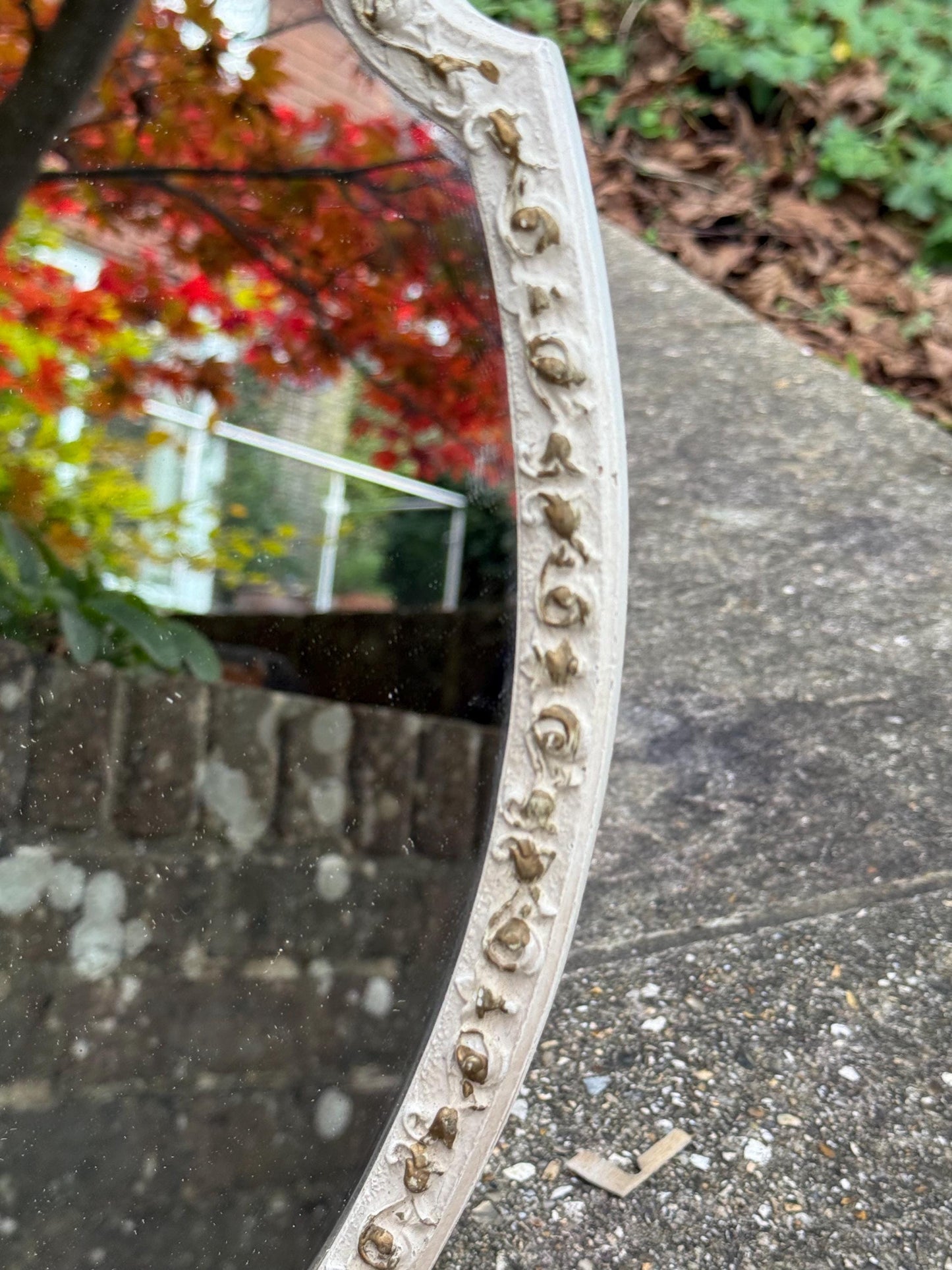 Vintage Ornate Rococo Style Dressing Table Mirror – 1960s Cream Painted Oval Vanity Mirror, ornate decorative Floral Detail, Baroque Decor