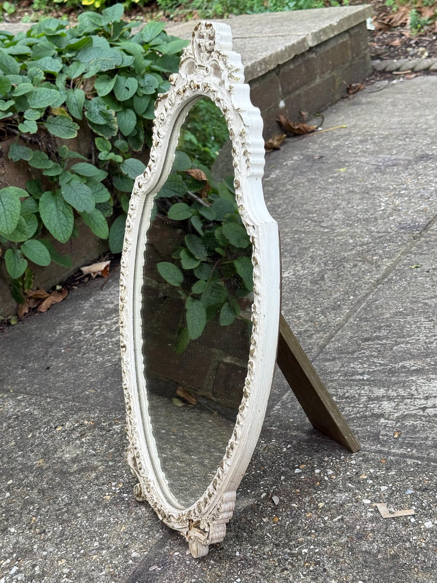 Vintage Ornate Rococo Style Dressing Table Mirror – 1960s Cream Painted Oval Vanity Mirror, ornate decorative Floral Detail, Baroque Decor