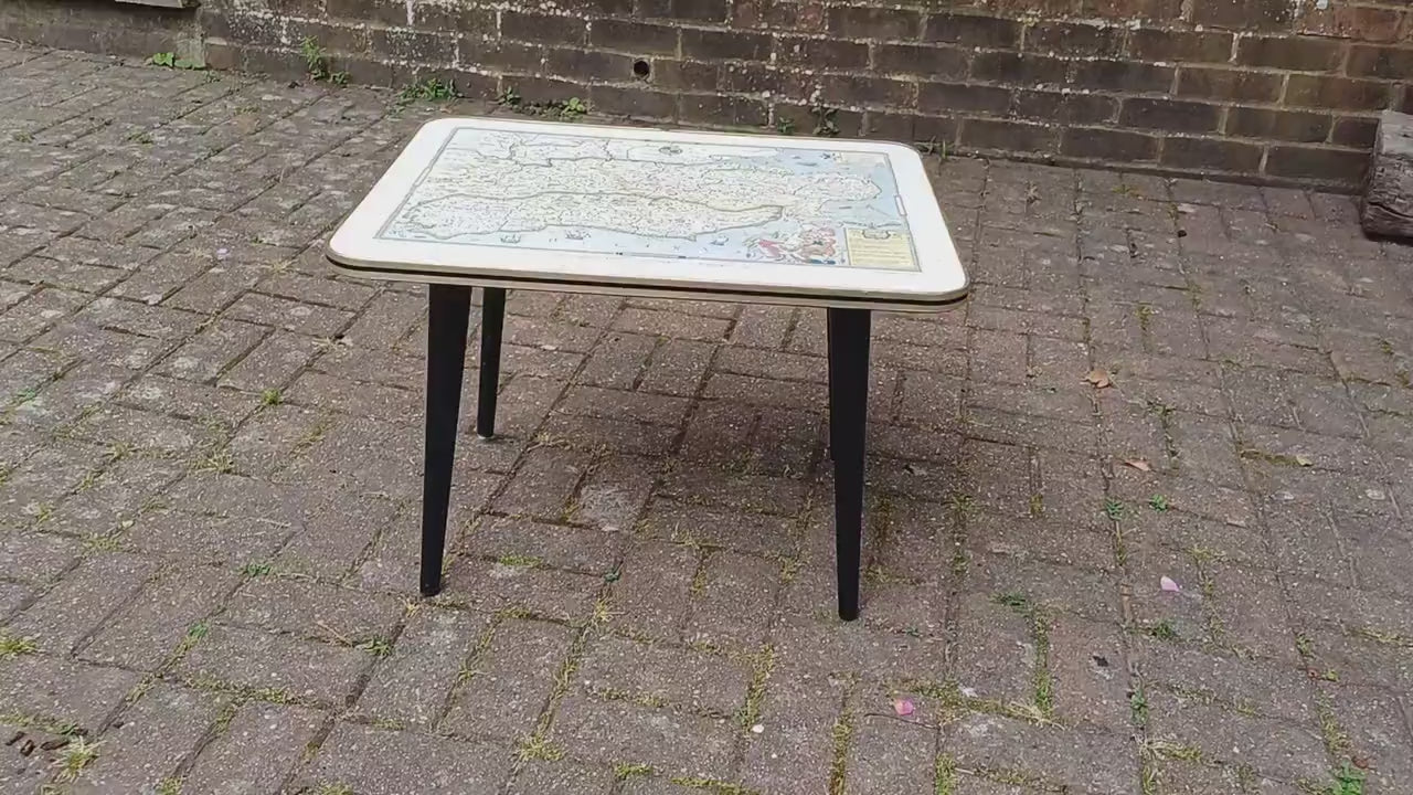 Vintage Retro Caxton Map 60s Coffee Table Saxton’s Map of Kent, Sussex, Surrey and Middlesex, 1575.