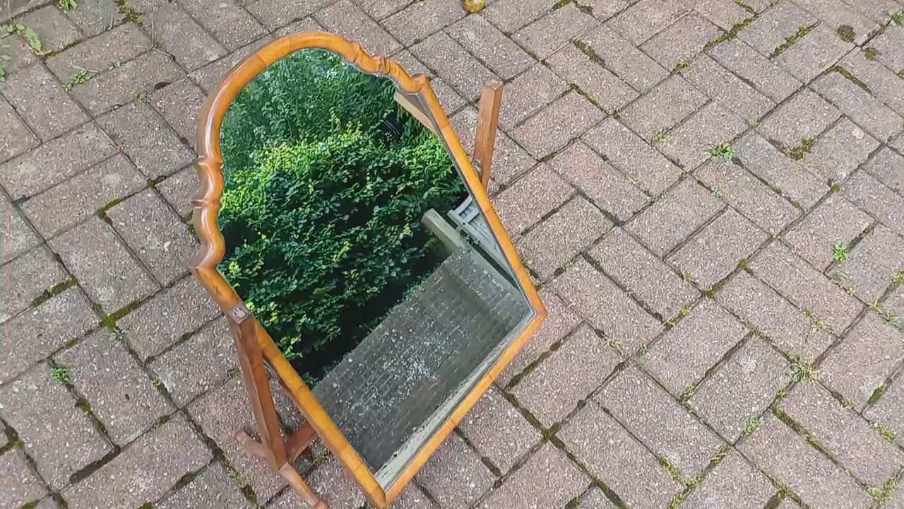 Beautiful Early 20th Century Mahogany Swing Dressing Table Mirror.
