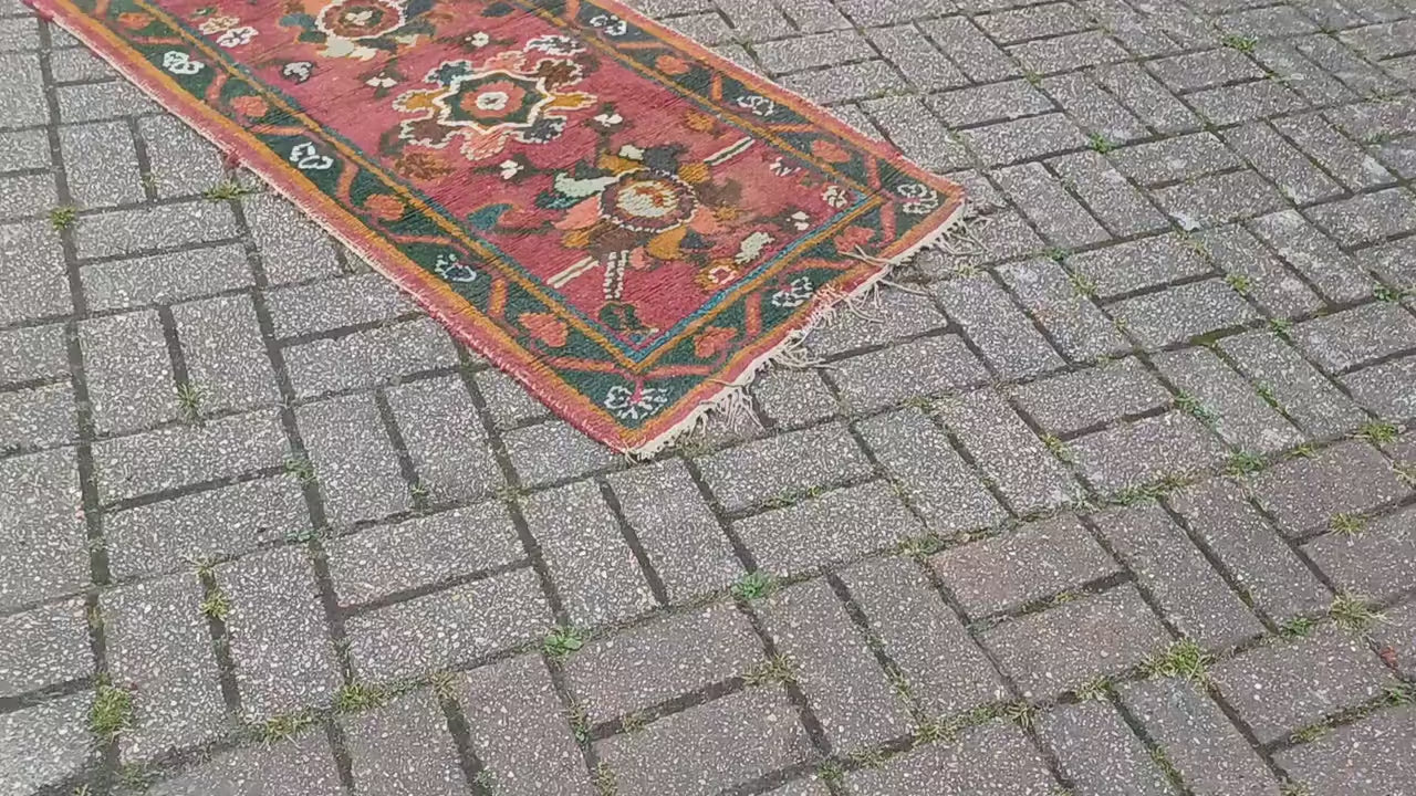 Charming Bohemian Age Worn Early 20th Century Vintage Rug Runner Beautiful Colours Shabby Chic 260 x 72 cm